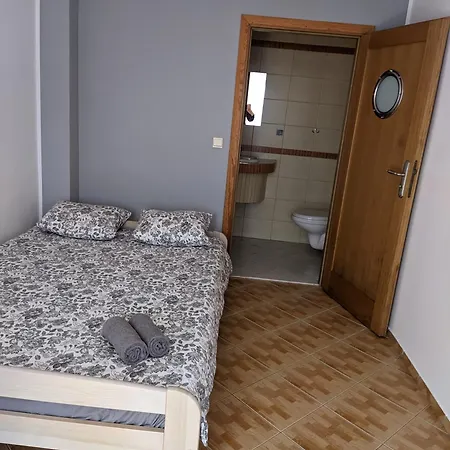 Privatunterkunft Delfin Wynajem Pokoi *