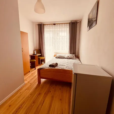 Ubytování v soukromí Delfin Wynajem Pokoi