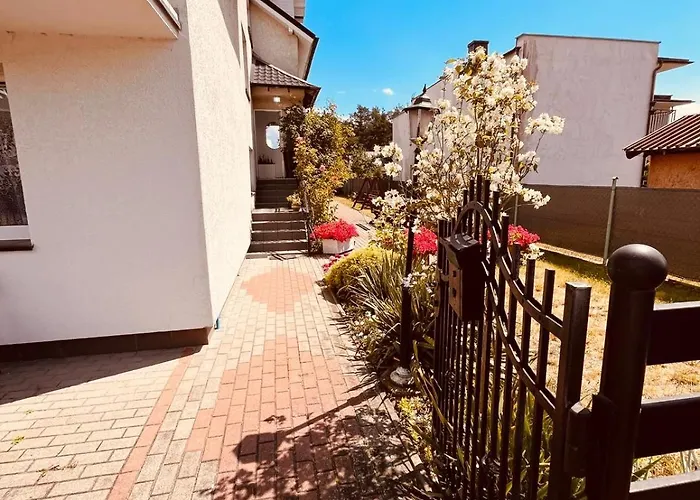 Delfin Wynajem Pokoi منزل للإقامة