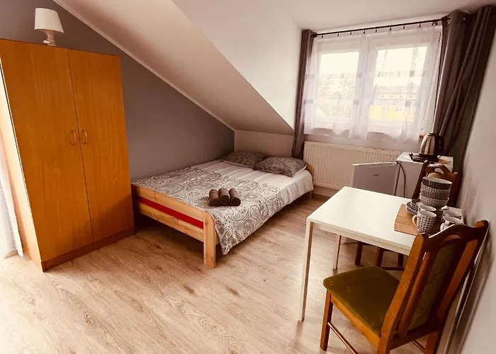 منزل للإقامة Delfin Wynajem Pokoi