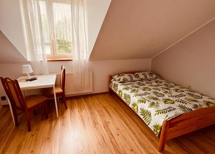 Delfin Wynajem Pokoi *