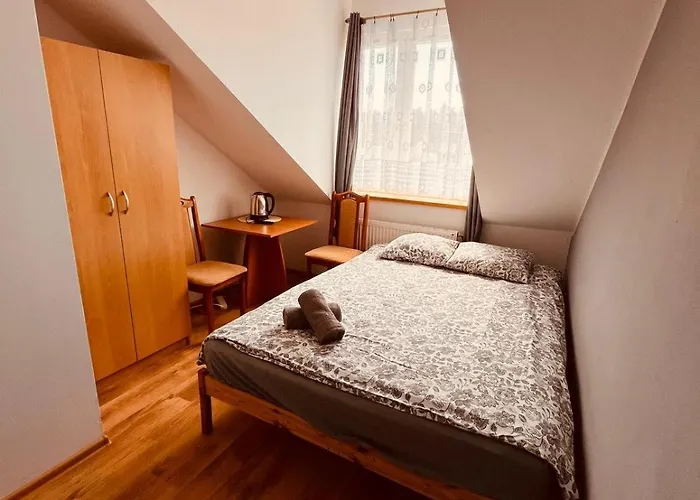 Delfin Wynajem Pokoi منزل للإقامة *